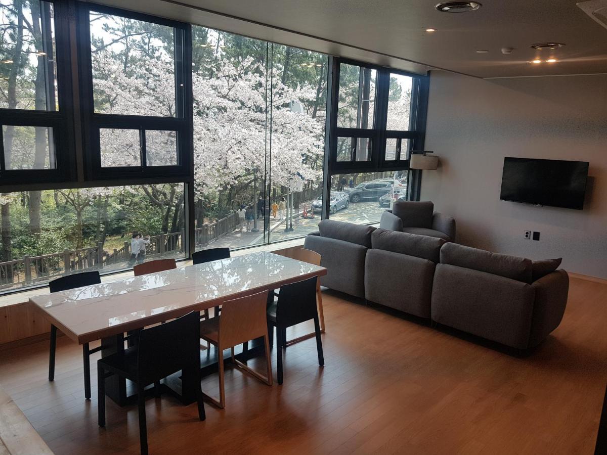 Suntree Hotel Busan Exterior photo