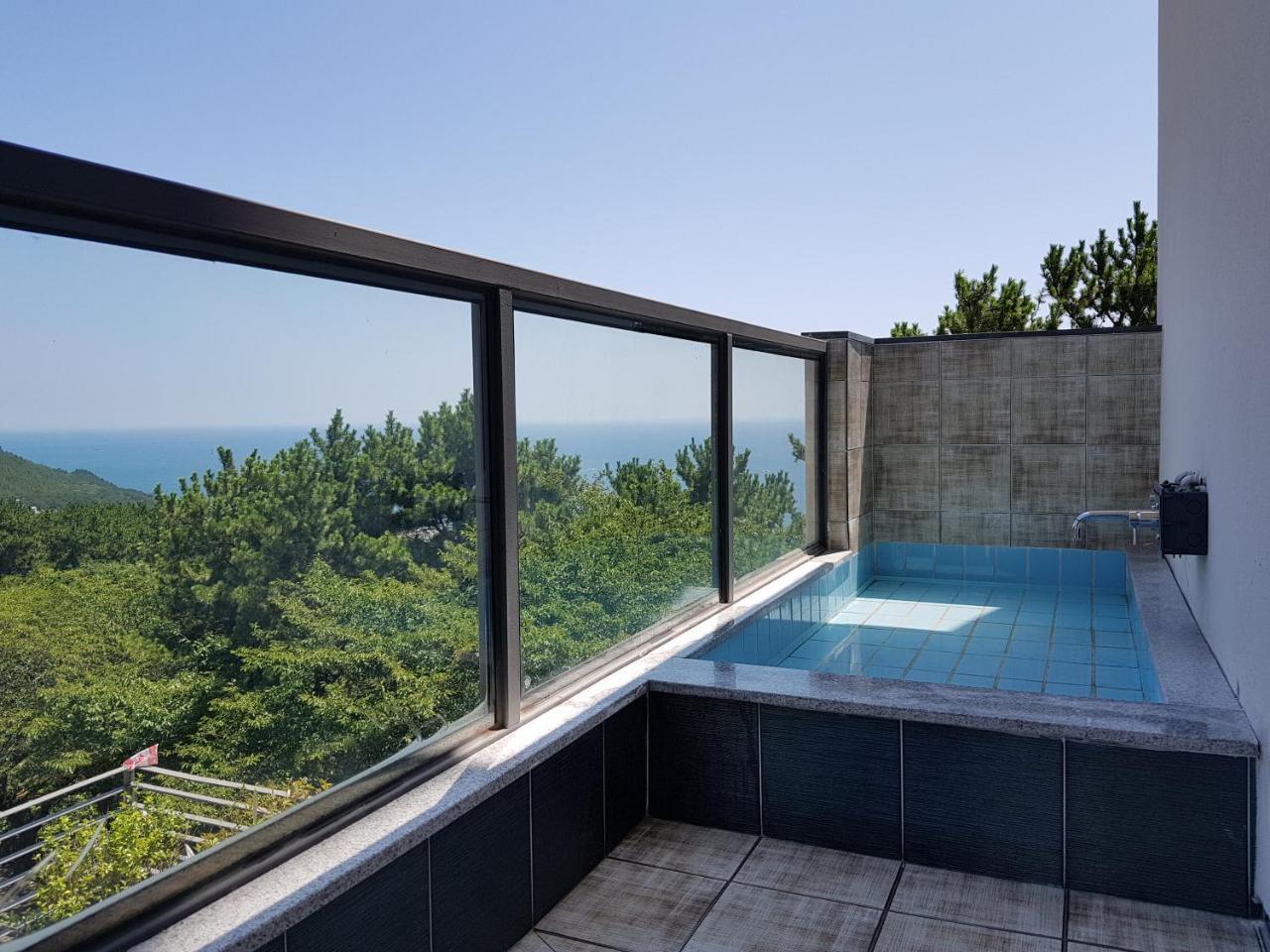 Suntree Hotel Busan Exterior photo